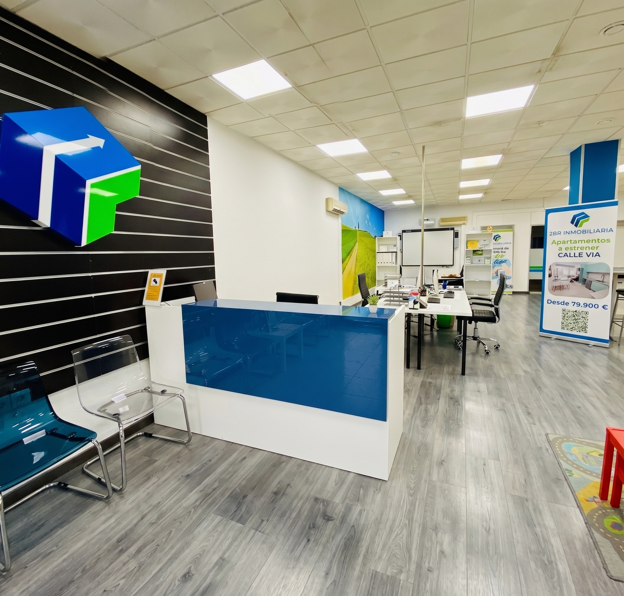 Interior de la oficina de JBR INMOBILIARIA en Calle Goya 6, Valladolid